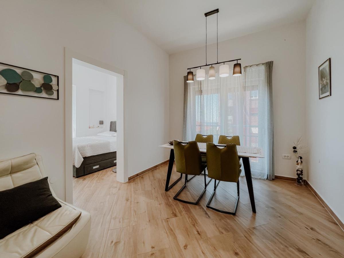 Apartment Papedoni พูลา ภายนอก รูปภาพ